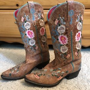 macie bean cowboy cowgirl boots